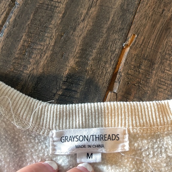 Cheetah Crewneck - Picture 2 of 2